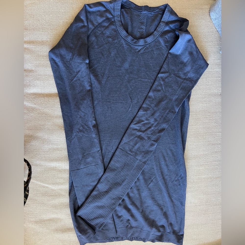 lululemon athletica Long Sleeve Tee - Dark Gray
